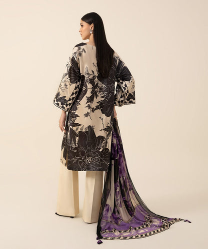Dastan Lawn Printed 3 Piece Suit